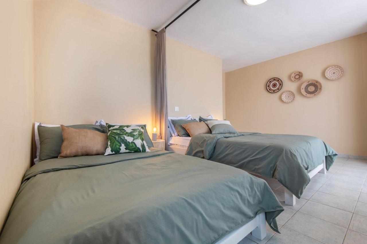 Puerto Seaside Rooms Akhladherí Eksteriør billede