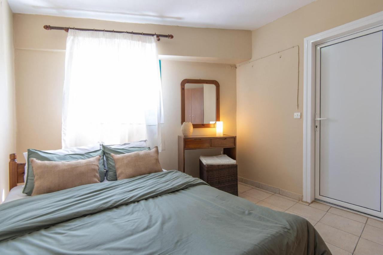Puerto Seaside Rooms Akhladherí Eksteriør billede