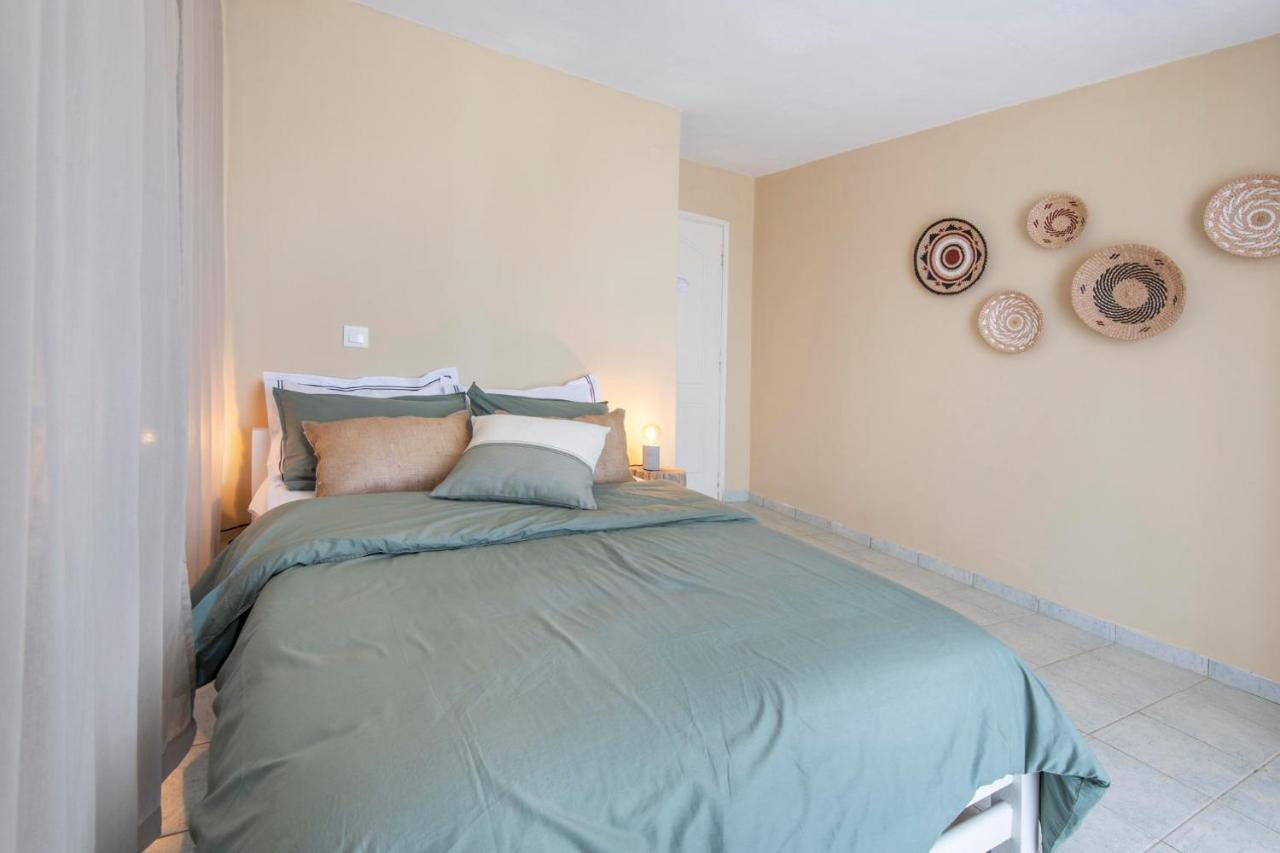 Puerto Seaside Rooms Akhladherí Eksteriør billede